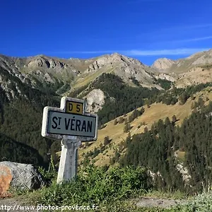 Dans Village D'europe Saint-Vérand